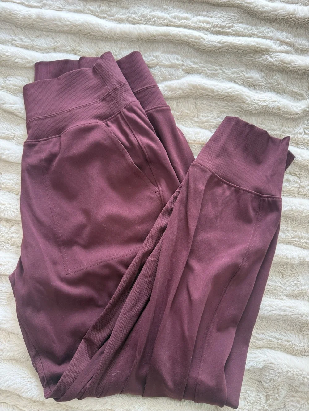 Athleta Women’s Burgundy Jogger Pants